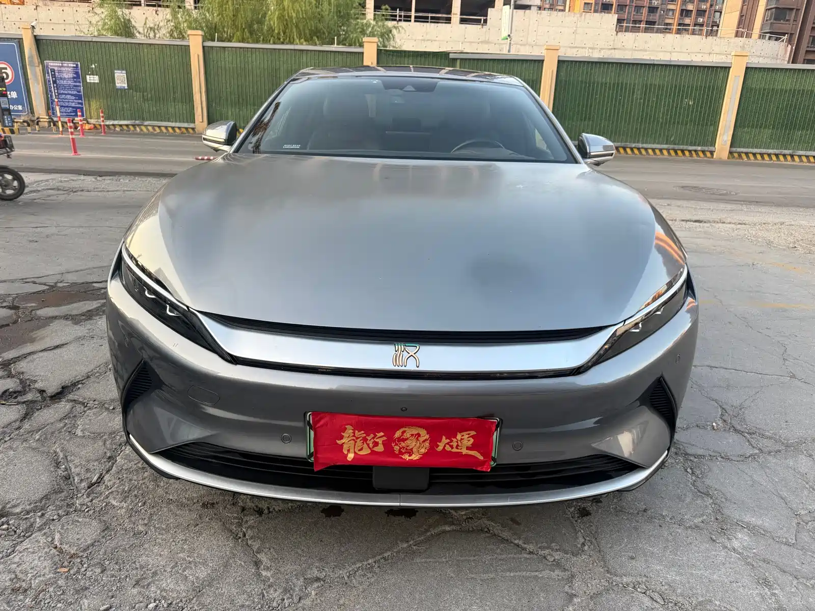 Фото 2 - BYD Han