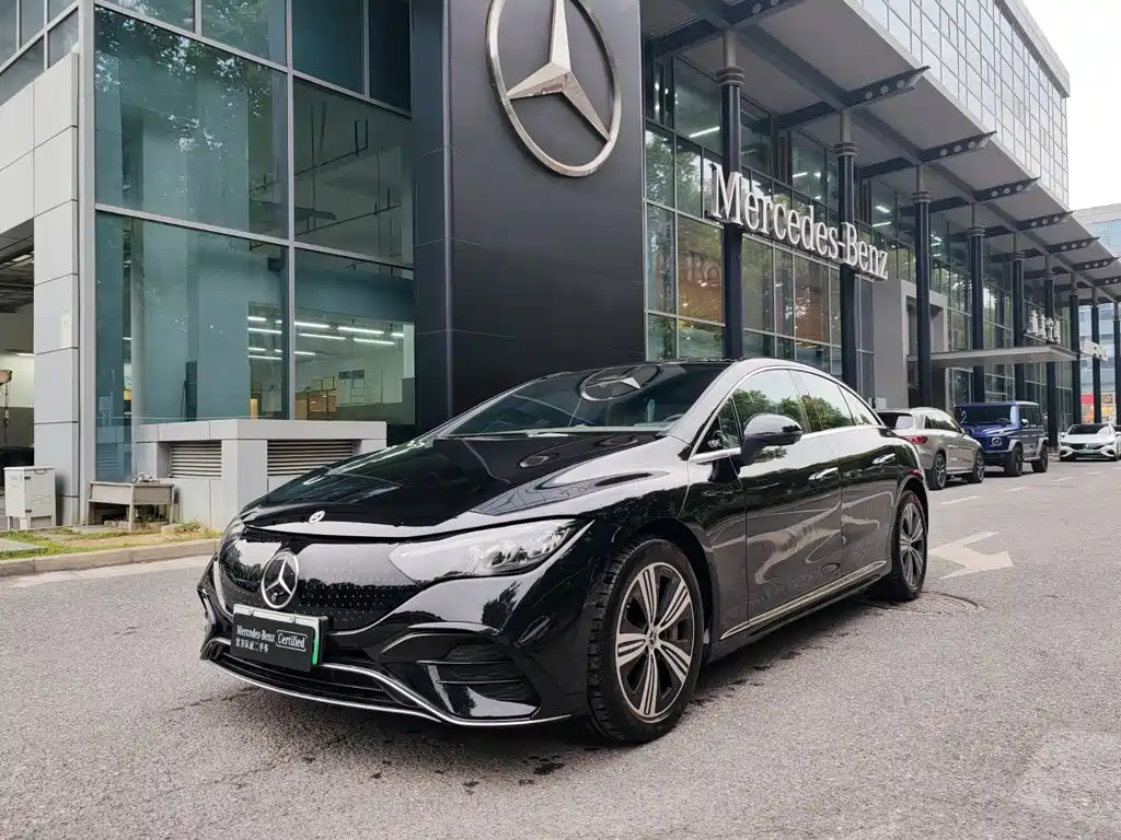 Фото 1 - Mercedes-Benz EQE