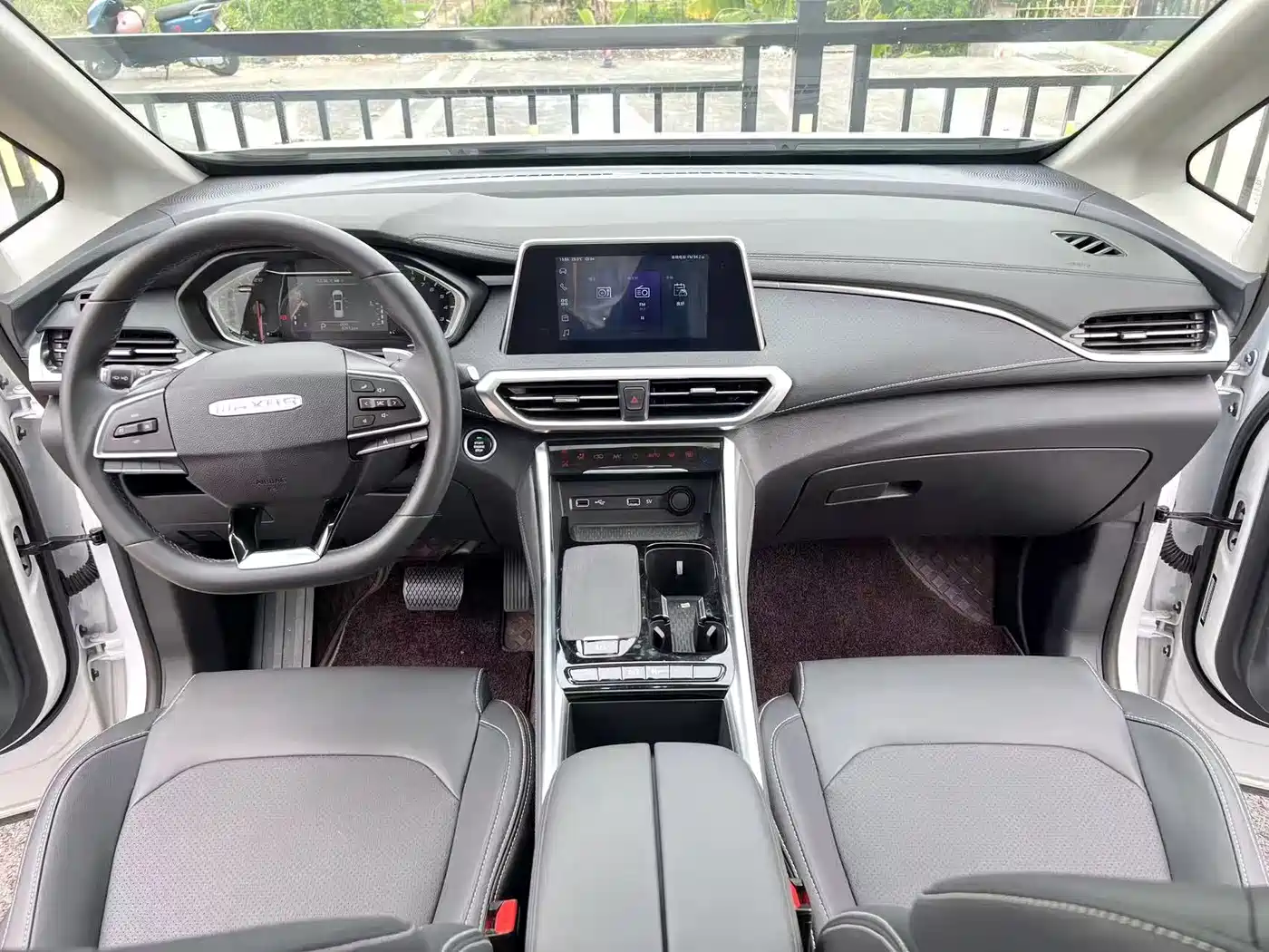 SAIC Maxus Maxus G50 2024 Facelift PLUS 1.5T Happiness Recommended Auto Voyage фото 8