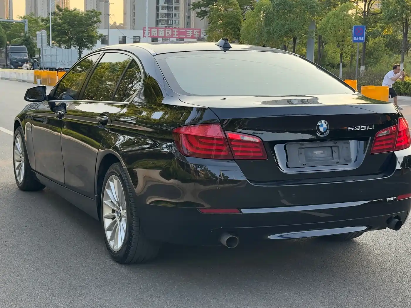 صورة 13 - BMW 5 Series