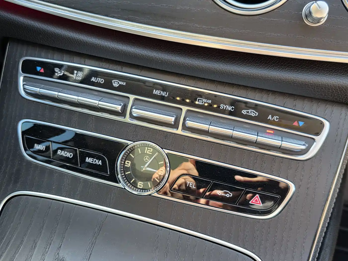 Mercedes-Benz E-Class 2020 Facelift E 260 L Sport фото 21