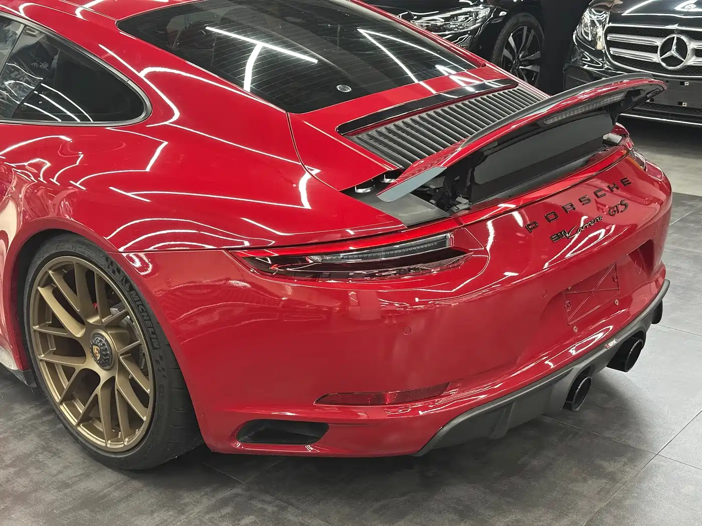 Porsche 911 2017 Carrera GTS 3.0T фото 7