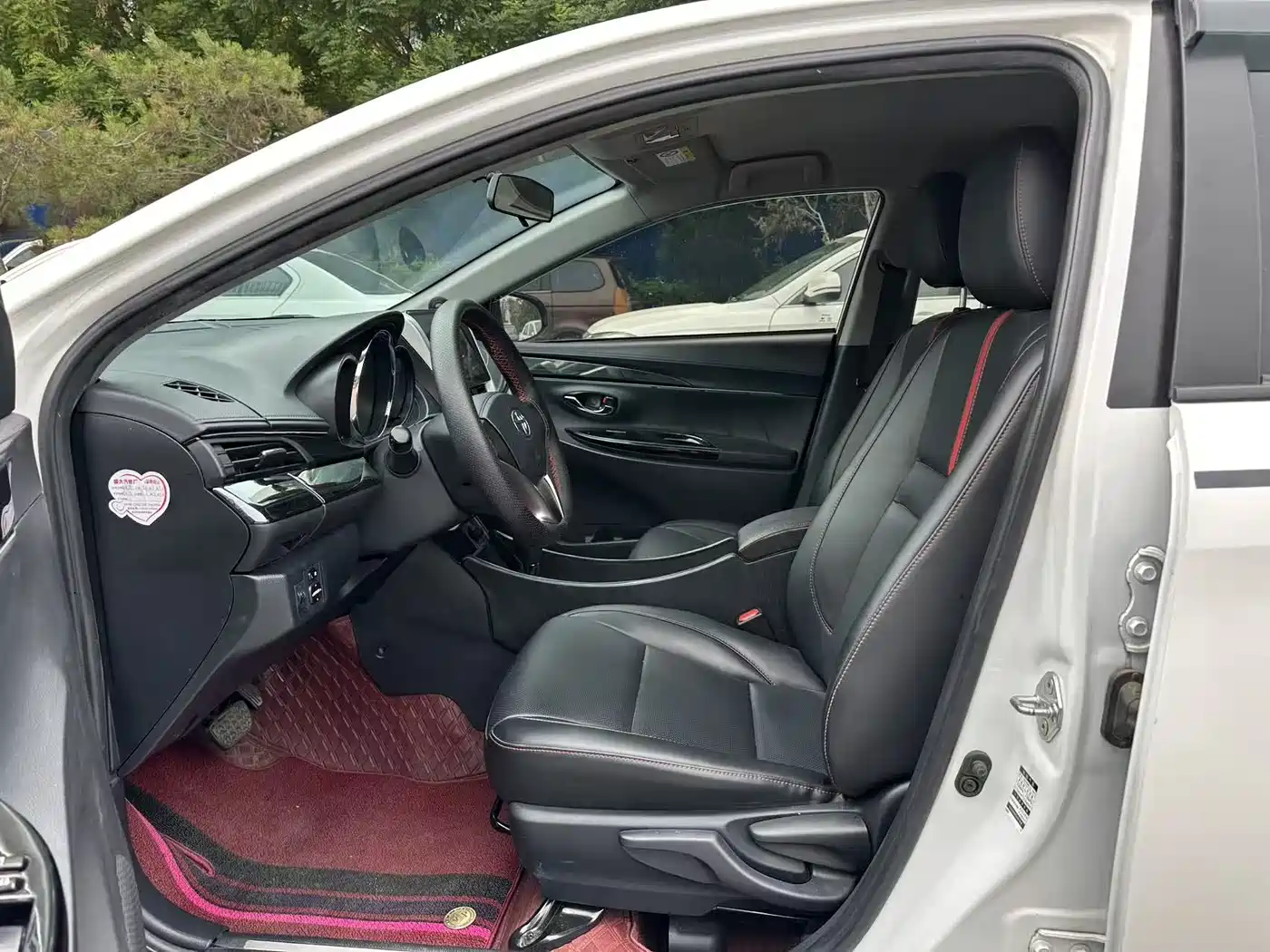 Toyota YARiS L Zhi Xuan 2020 1.5L CVT Luxury Edition фото 9
