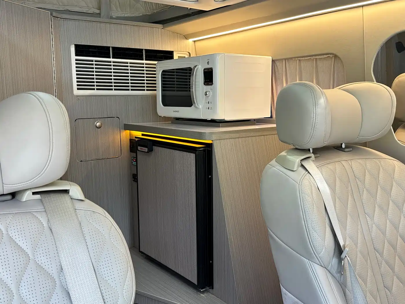 Ford Transit 2020 2.0T Gasoline Auto Multi-Purpose Commercial Vehicle Medium Wheelbase Low Roof Dual-Swing Doors China VI фото 9