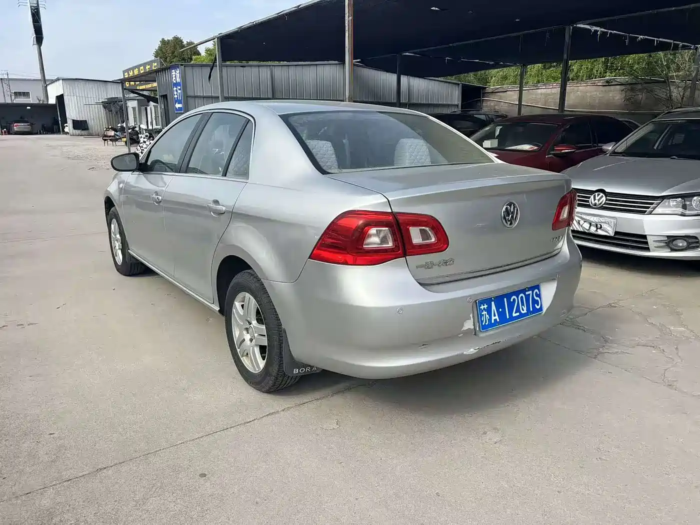Volkswagen Bora 2011 1.6L Automatic Fashion фото 5