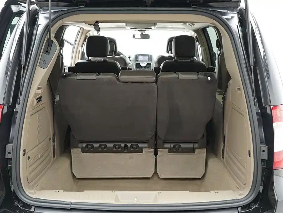 Фото 23 - Chrysler Pacifica
