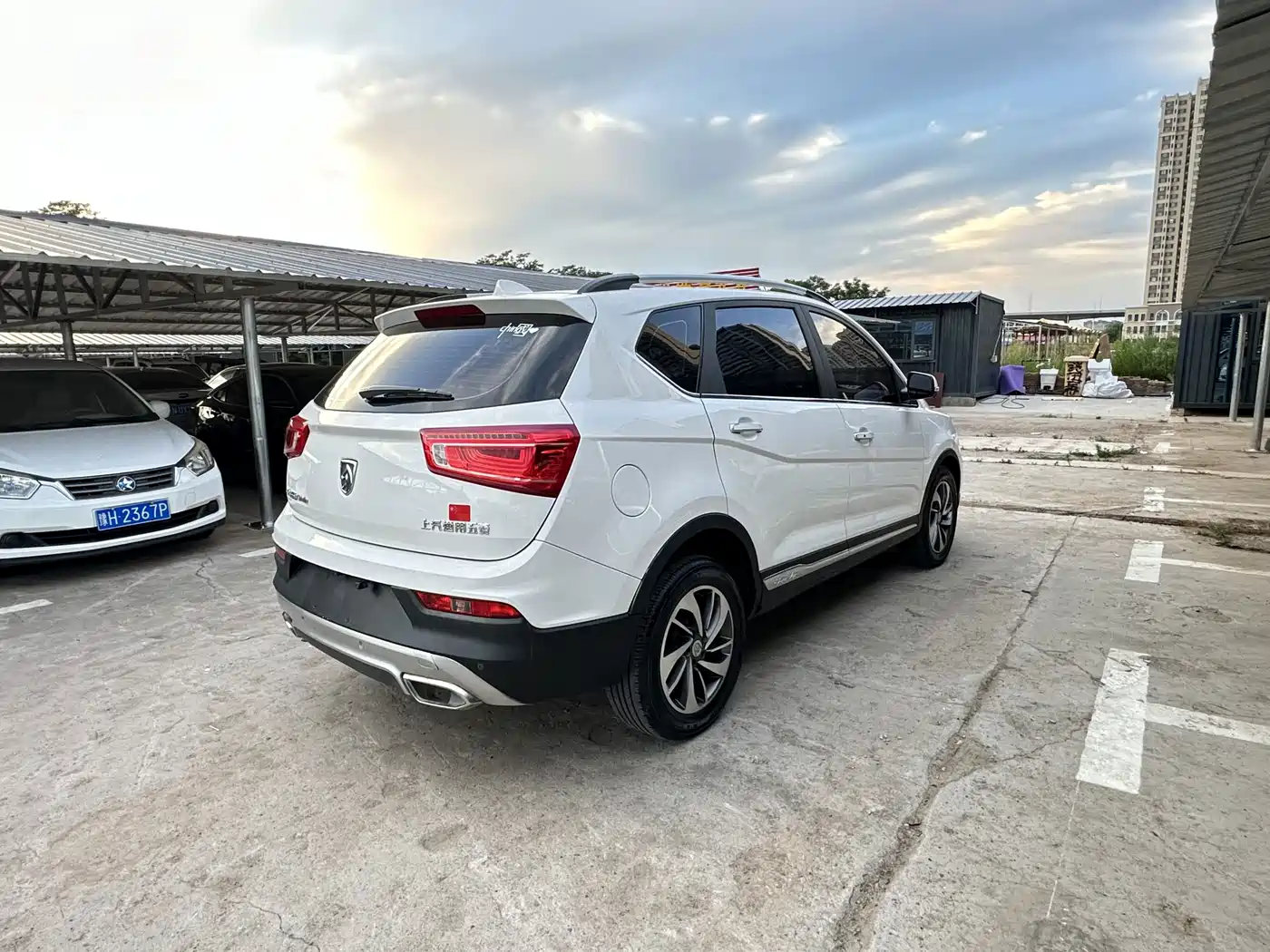 Baojun 560 2018 2017 1.5T DCT Flagship 7-seater