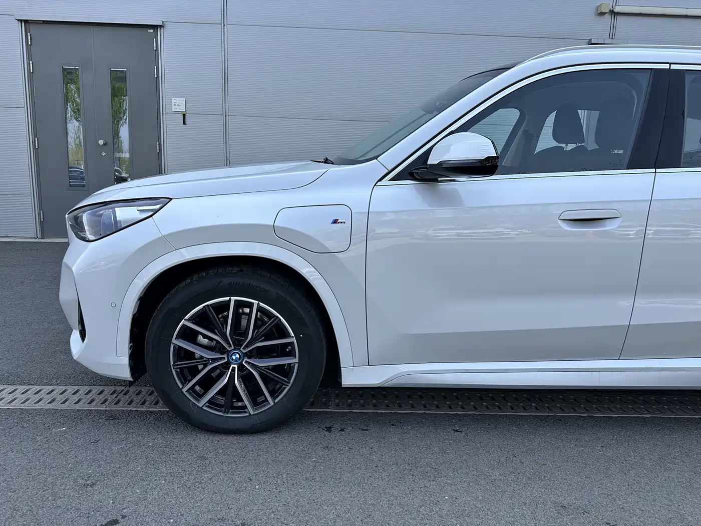 BMW iX1 2025 eDrive25L M Sport Package фото 6