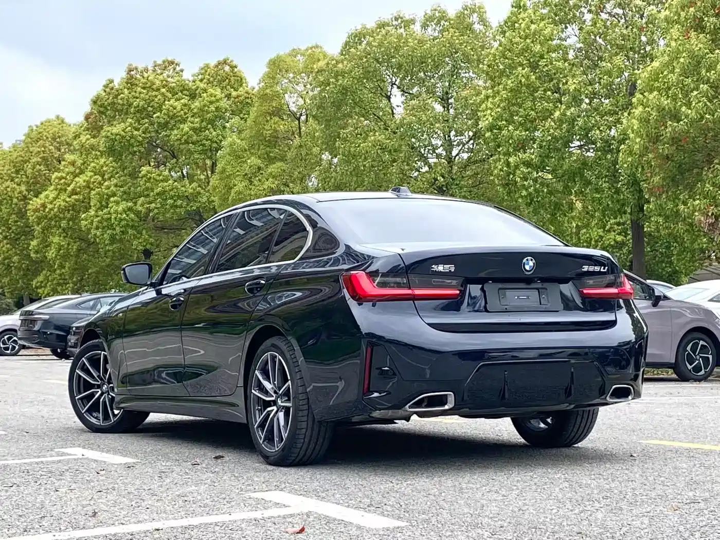 BMW 3 Series 2025 325Li M Sport Package фото 9