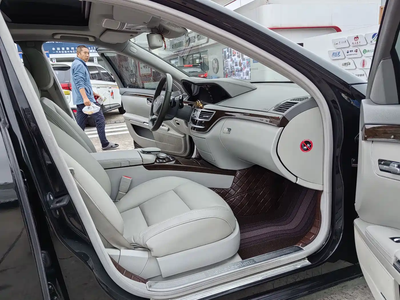 Mercedes-Benz S-Class 2010 S 300 L Premium фото 15