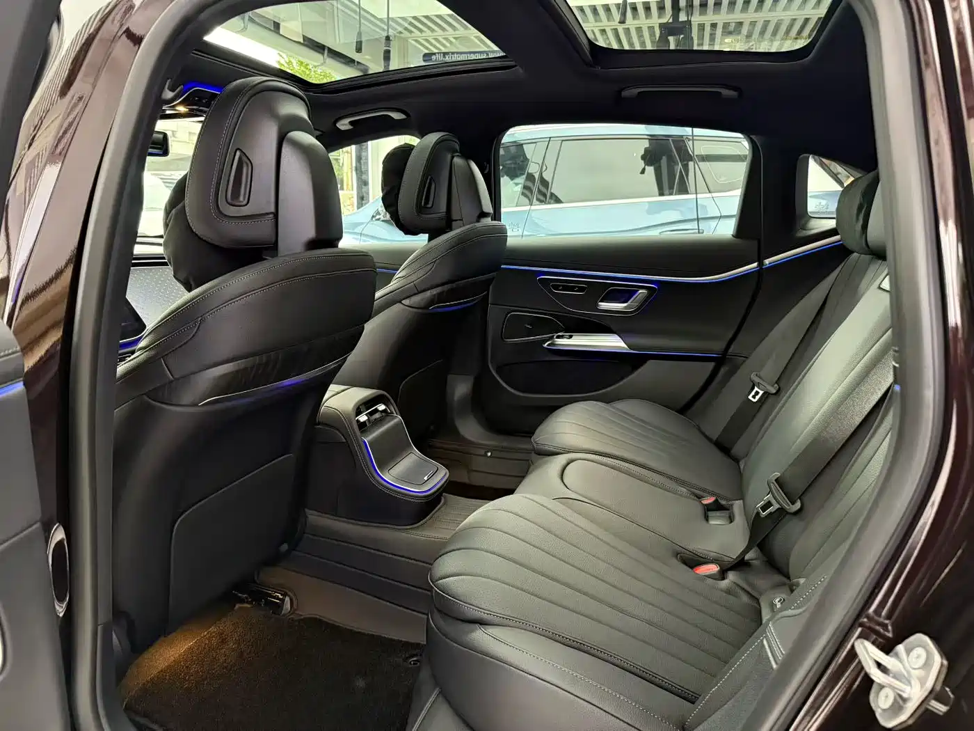 Mercedes-Benz E-Class 2024 E 300 L Fashion Sport фото 22