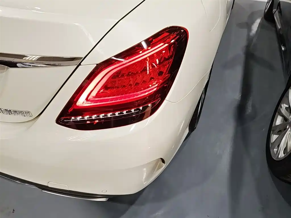 Mercedes-Benz C-Class 2019 Facelift C 260 L Sport фото 8