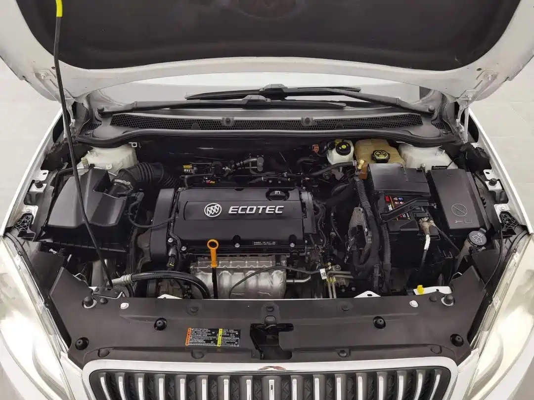 Buick Excelle 2012 GT 1.6L Automatic Comfort фото 2