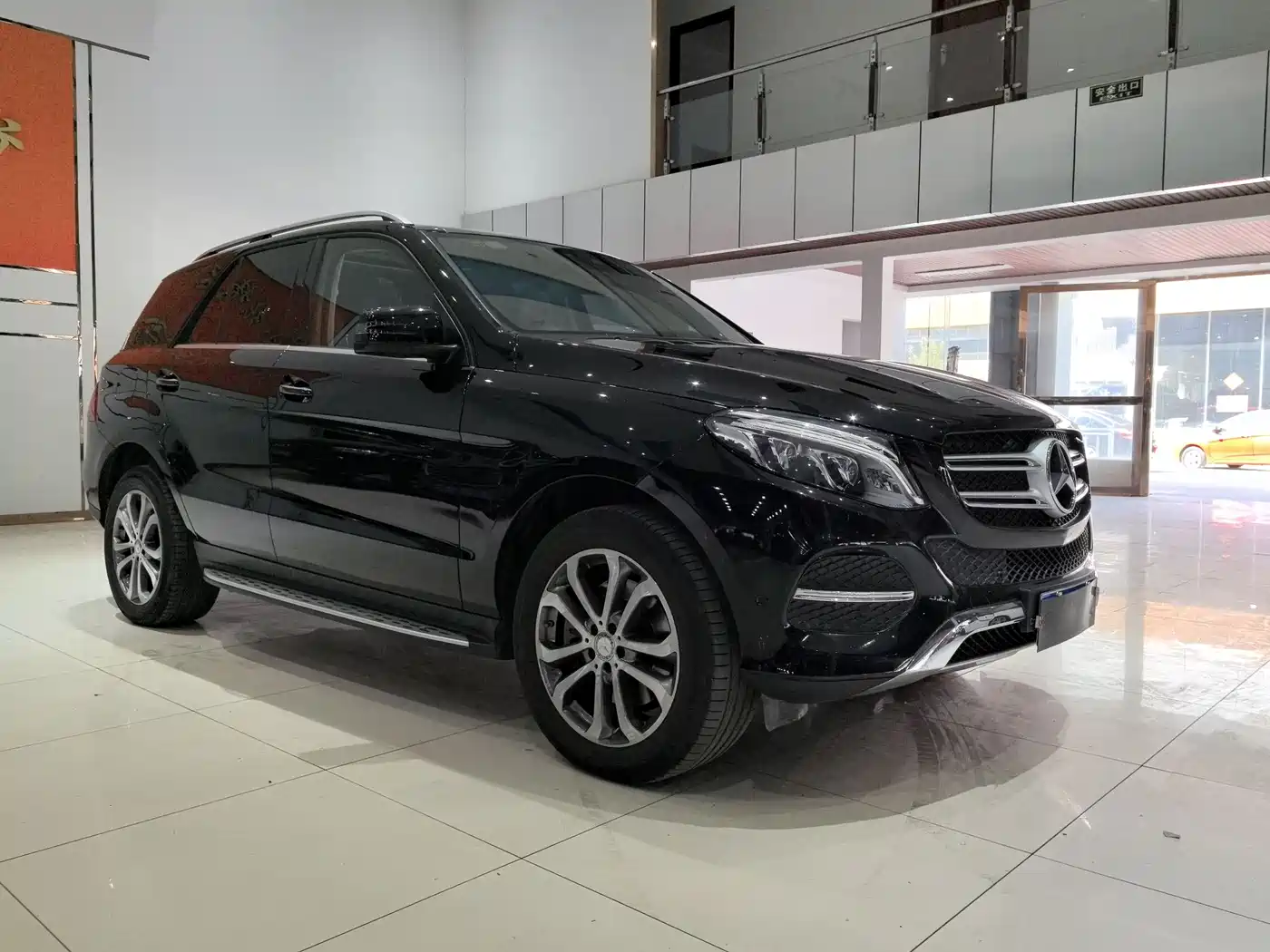 Mercedes-Benz GLE 2017 GLE 400 4MATIC фото 3
