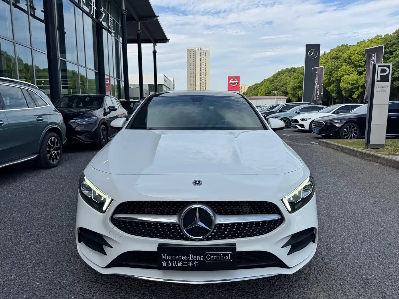 Mercedes-Benz A-Class 2021 A 200 L Sport Sedan Fashion Edition фото 2