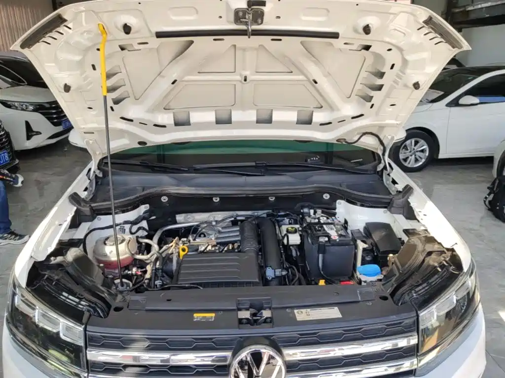 VOLKSWAGEN TUYUE