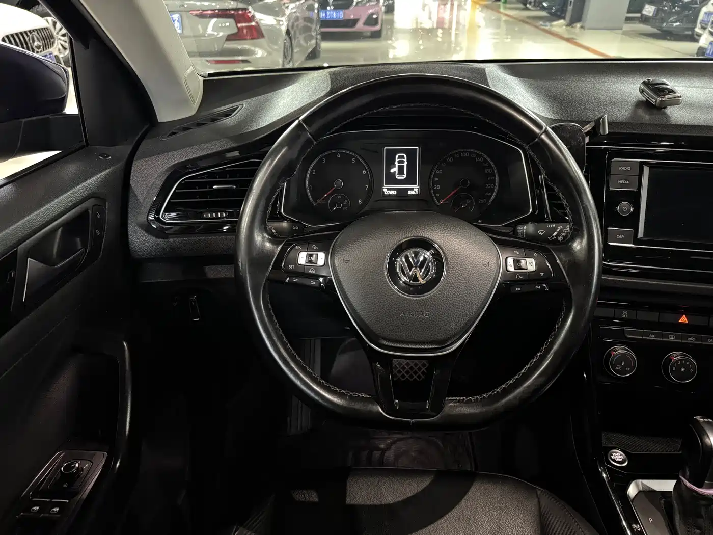 Volkswagen T-ROC 2018 280TSI DSG 2WD Comfort (China V) фото 9