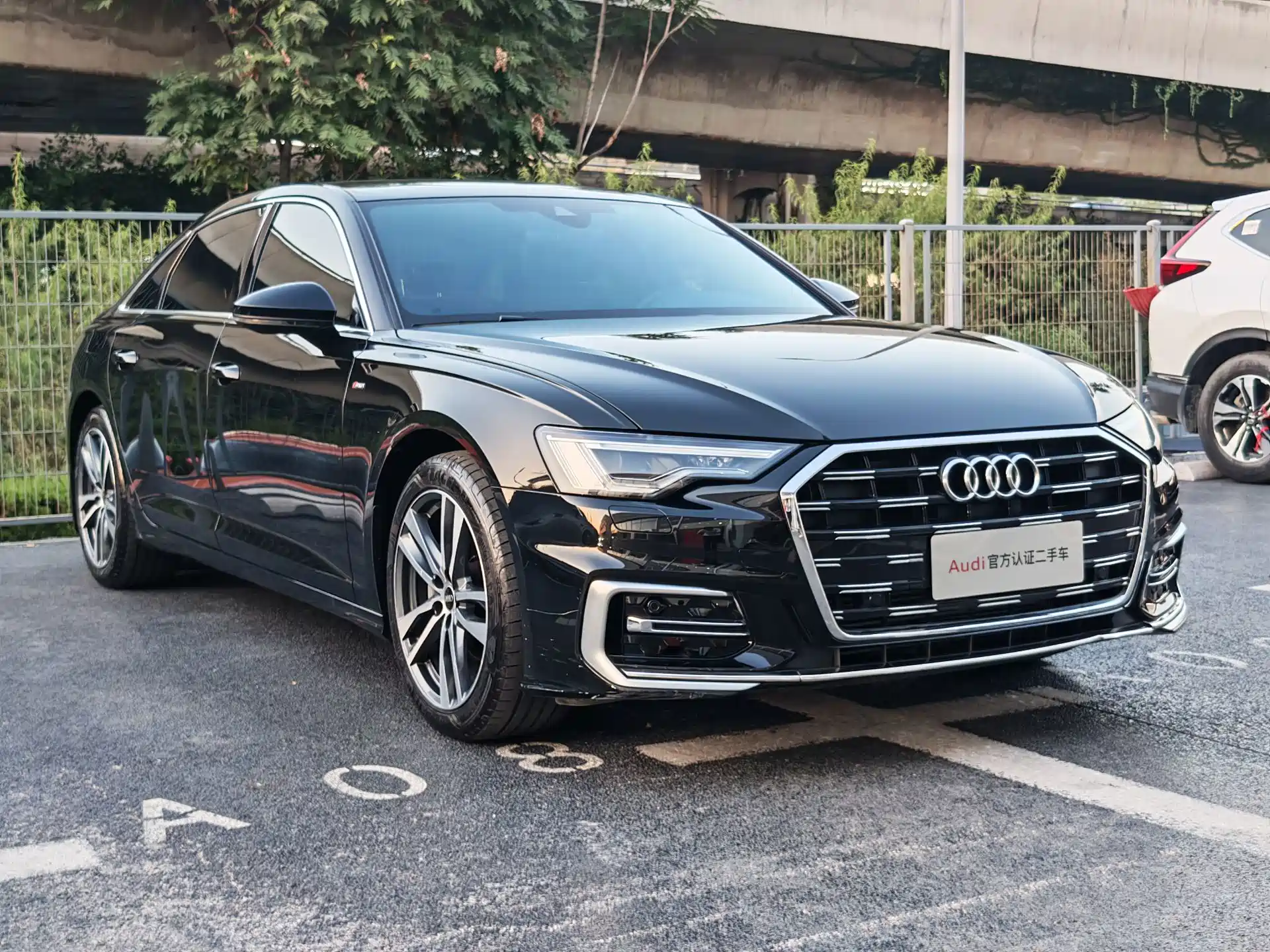 Фото 3 - Audi A6L