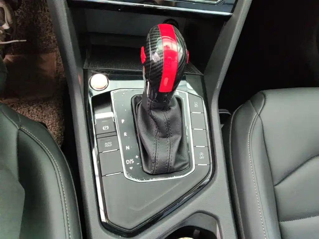 VOLKSWAGEN TUYUE