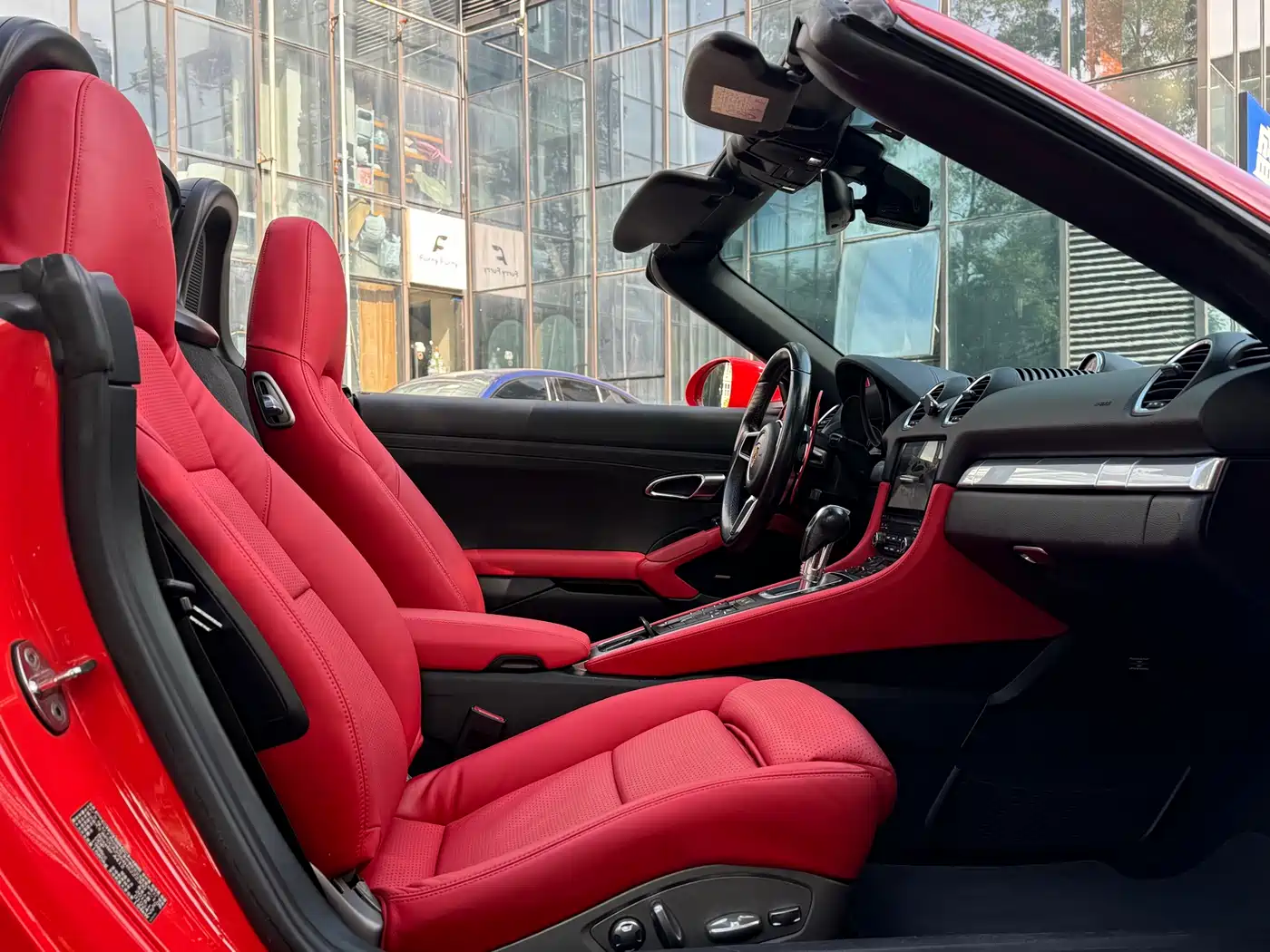Porsche 718 2016 Boxster 2.0T фото 21