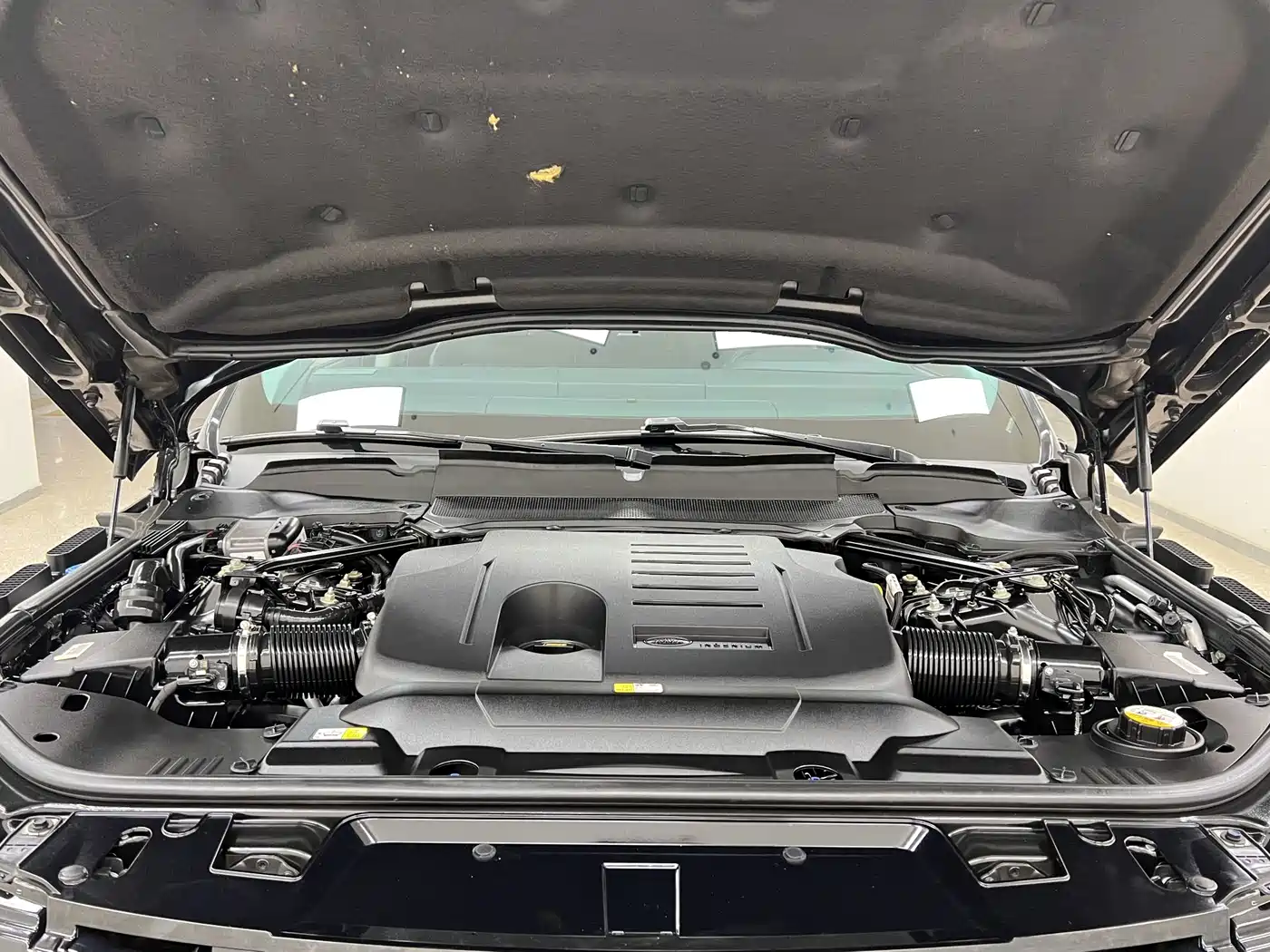 Land Rover Range Rover Sport 2020 3.0 L6 SE фото 35
