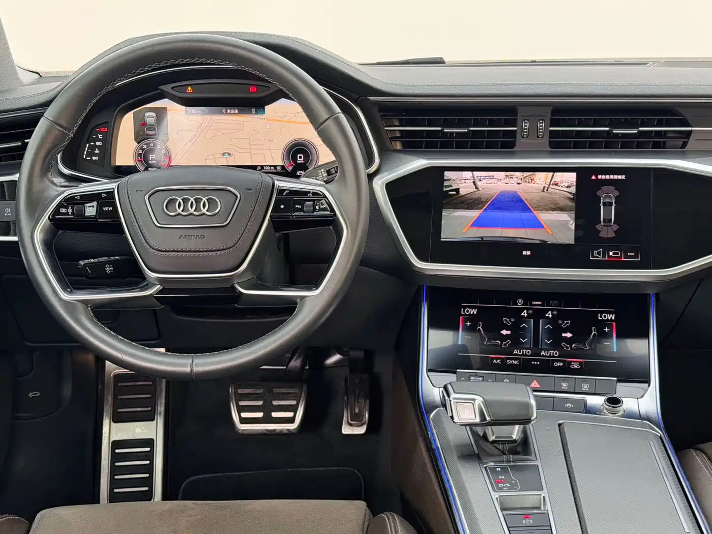 Фото 5 - Audi A7L