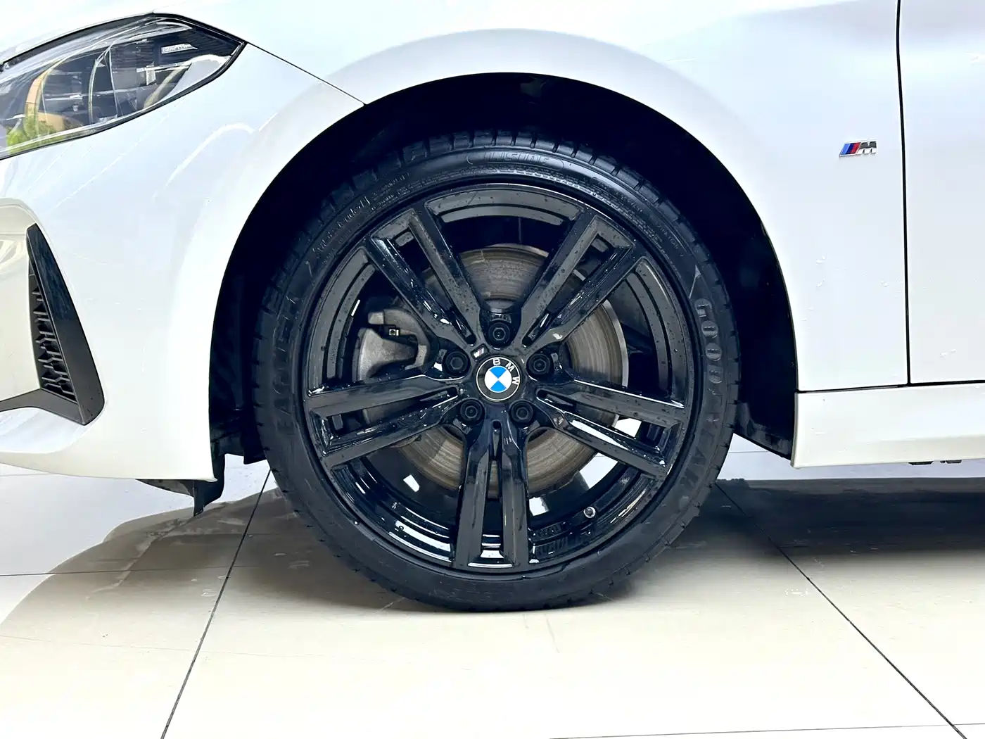 BMW 1 Series 2022 125i M Sport Shadow Edition фото 20