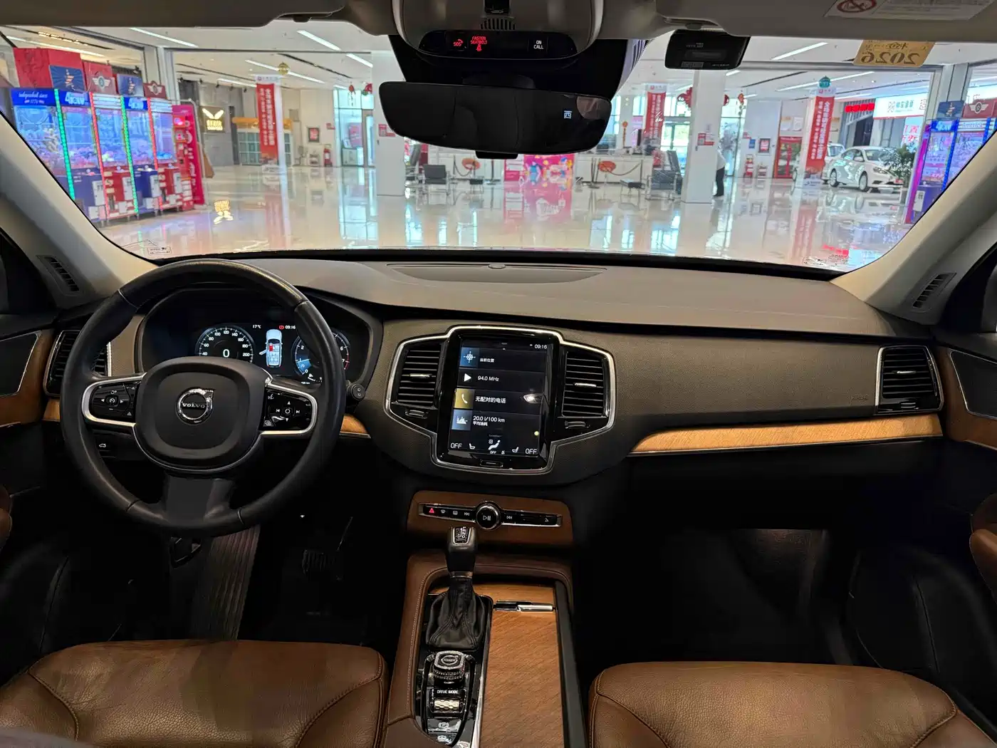 Volvo XC90 2020 Facelift T6 Momentum Luxury 7-Seater фото 9
