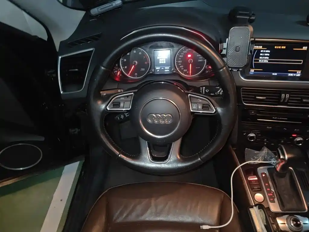 Audi Q5 2015 40 TFSI Comfort фото 3