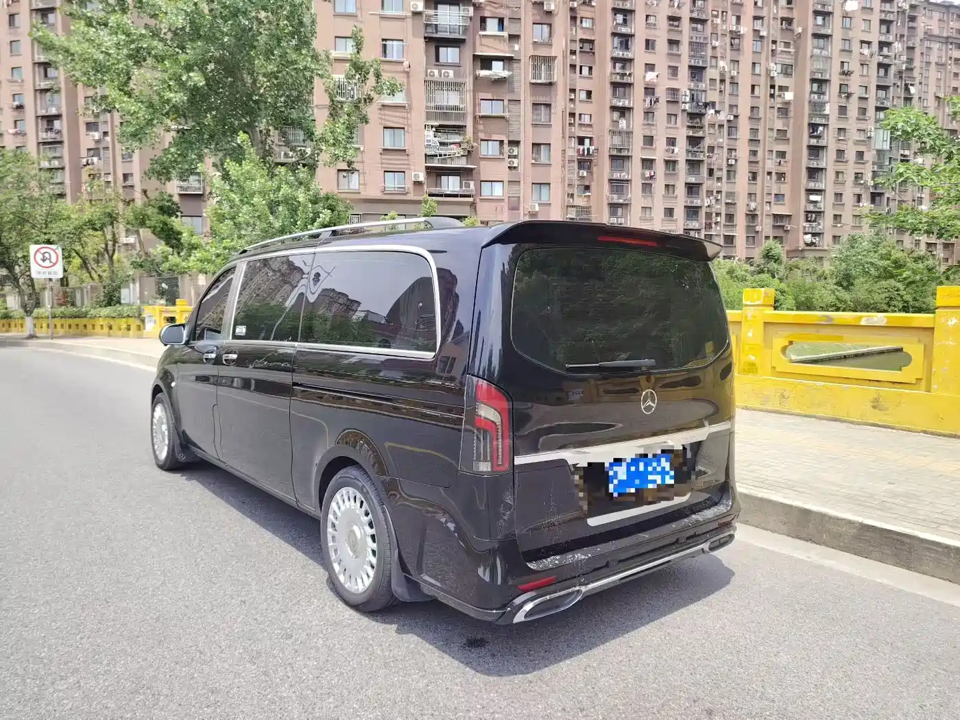 Mercedes-Benz Vito 2021 2.0T Business Edition 7-seater фото 3