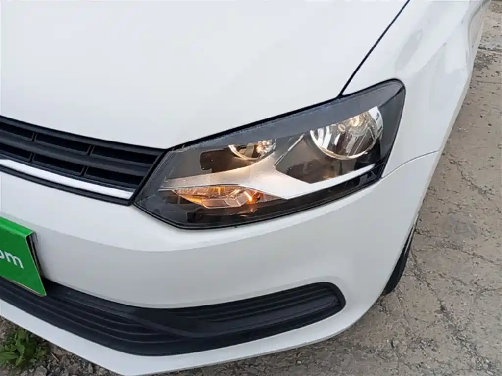 Volkswagen Polo 2018 1.5L Auto Safe Drive фото 24