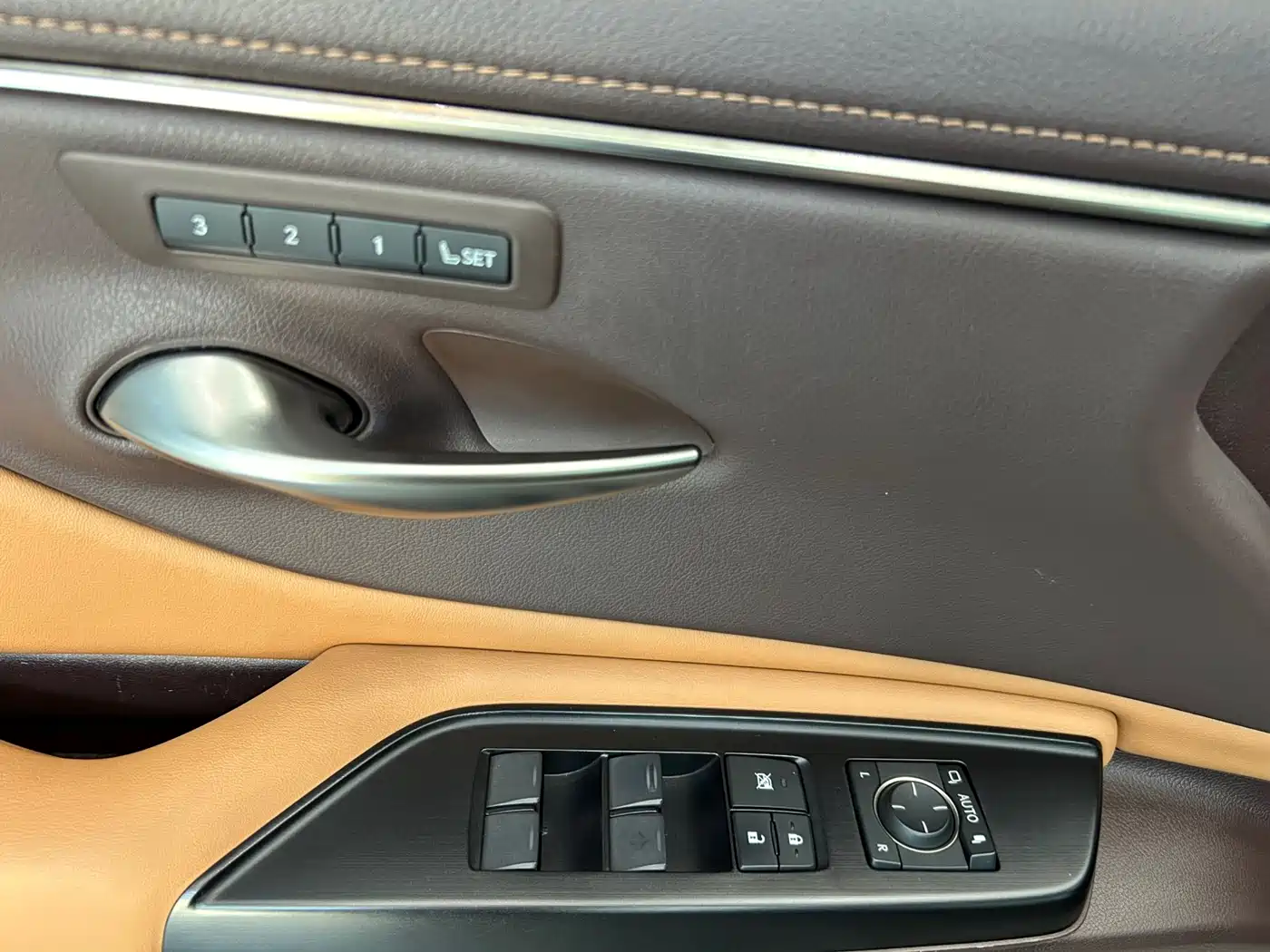 Lexus ES 2018 200 Luxury Edition China V фото 16