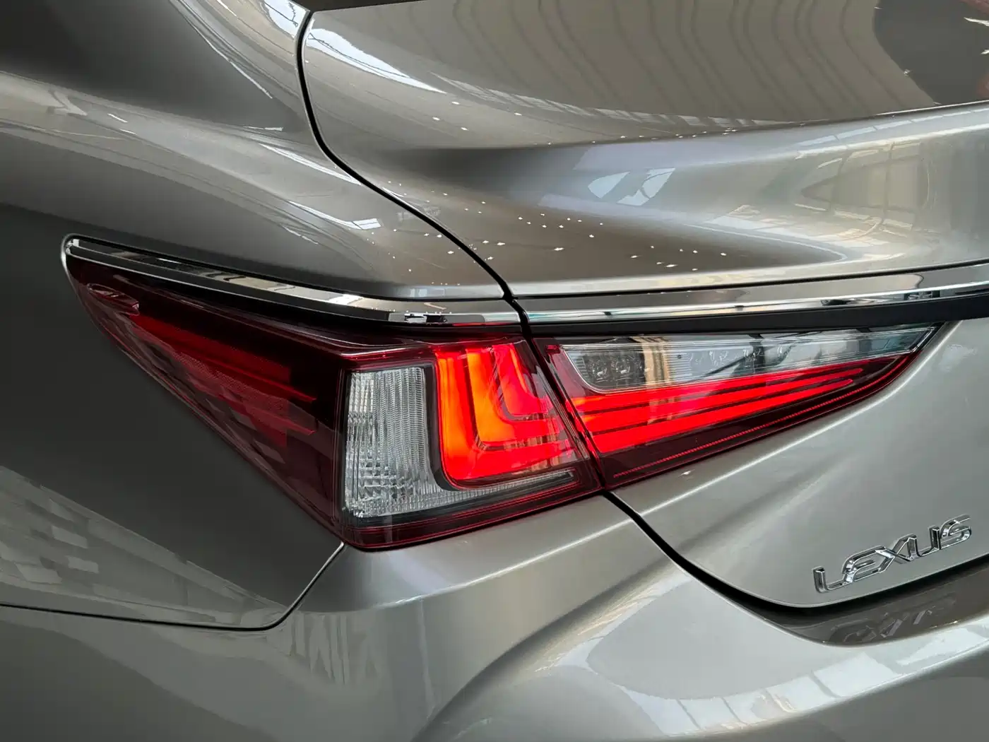 Lexus ES 2018 200 Luxury Edition China V фото 11