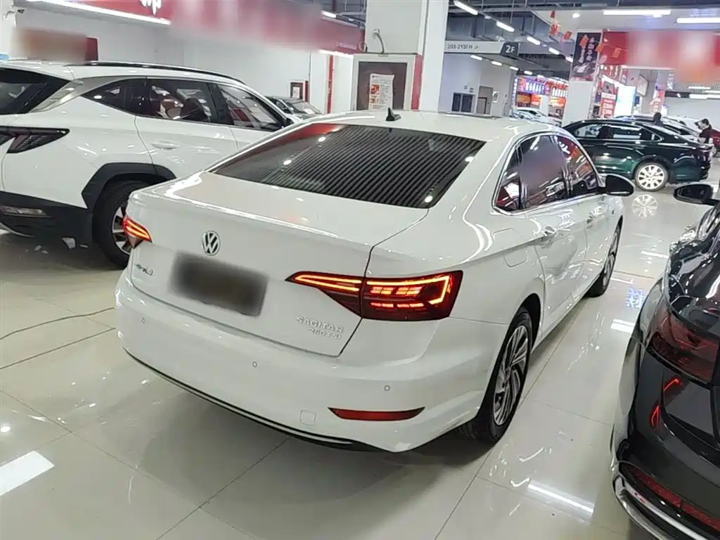 Volkswagen Sagitar 2022 280TSI DSG Surpassing Edition фото 7