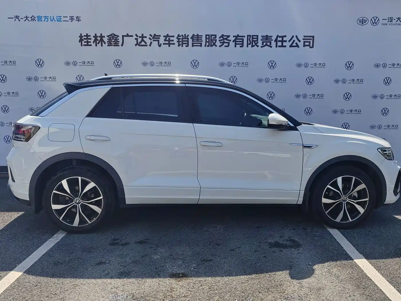 Volkswagen T-ROC 2023 300TSI DSG 2WD Dawn Edition фото 3