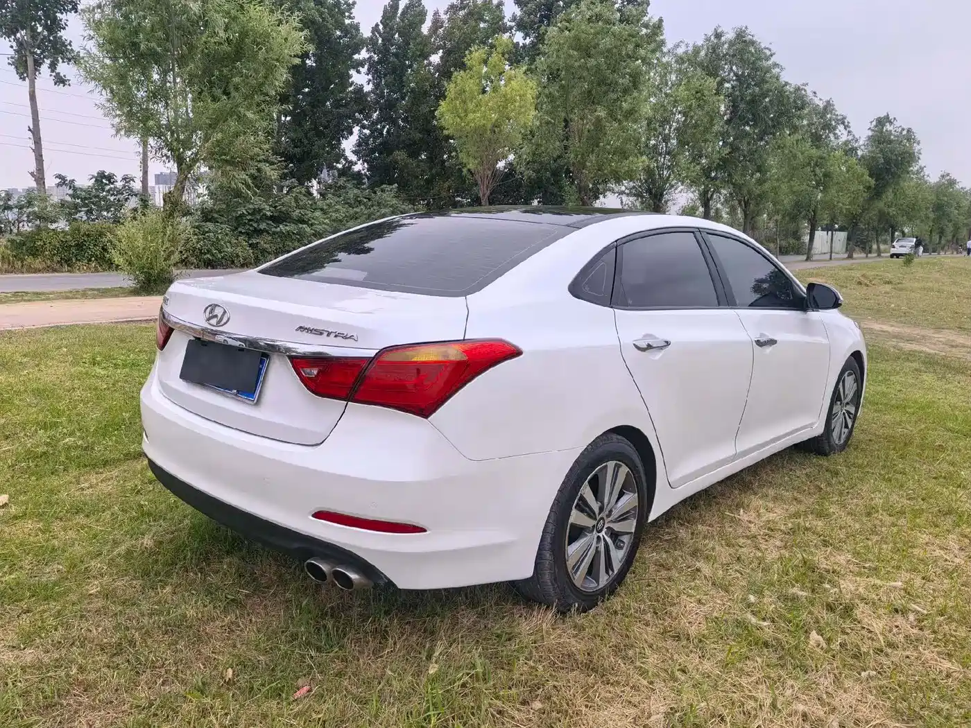 Hyundai Mistra 2016 1.8L Auto Premium DLX фото 8