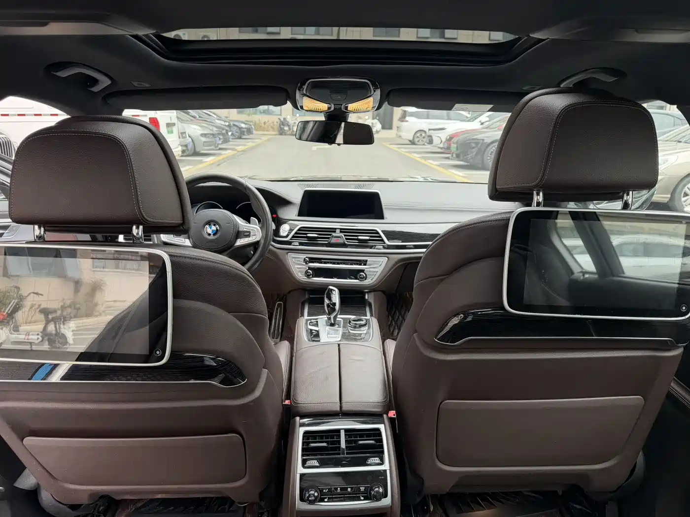 BMW 7 Series 2018 730Li Leading Type M Sport Package фото 10