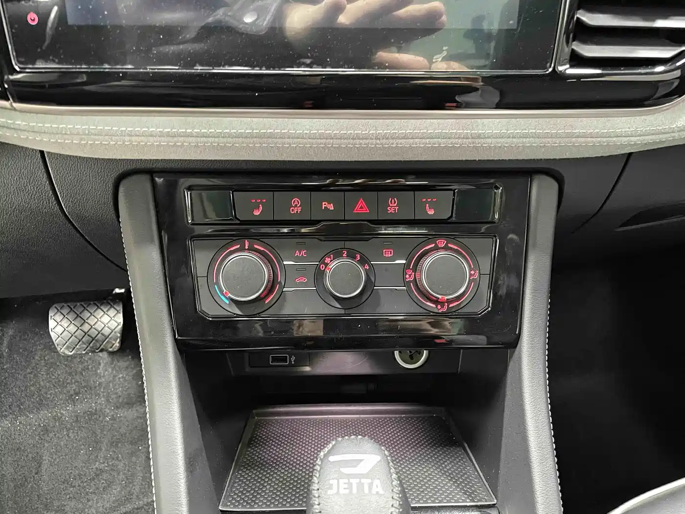 JETTA VS7