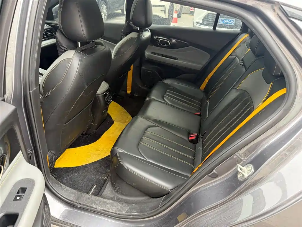 GAC Trumpchi Trumpchi Emkoo 2021 270T DCT J16 Edition фото 6