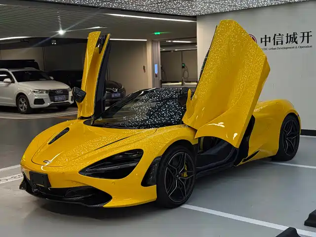 MCLAREN 720S
