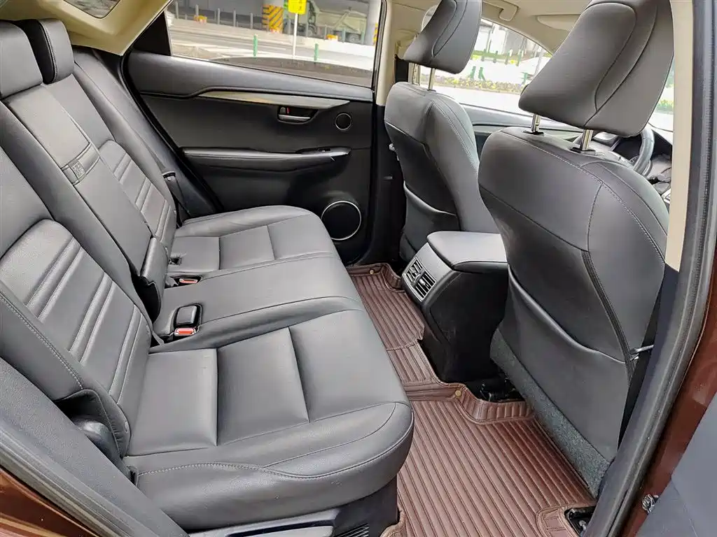 Lexus NX 2016 200 AWD F Sport фото 11