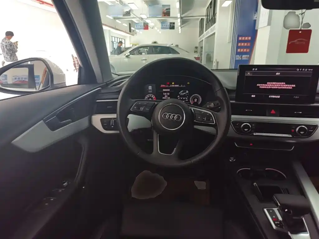 Audi A4L 2020 40 TFSI Luxury Dynamic фото 11