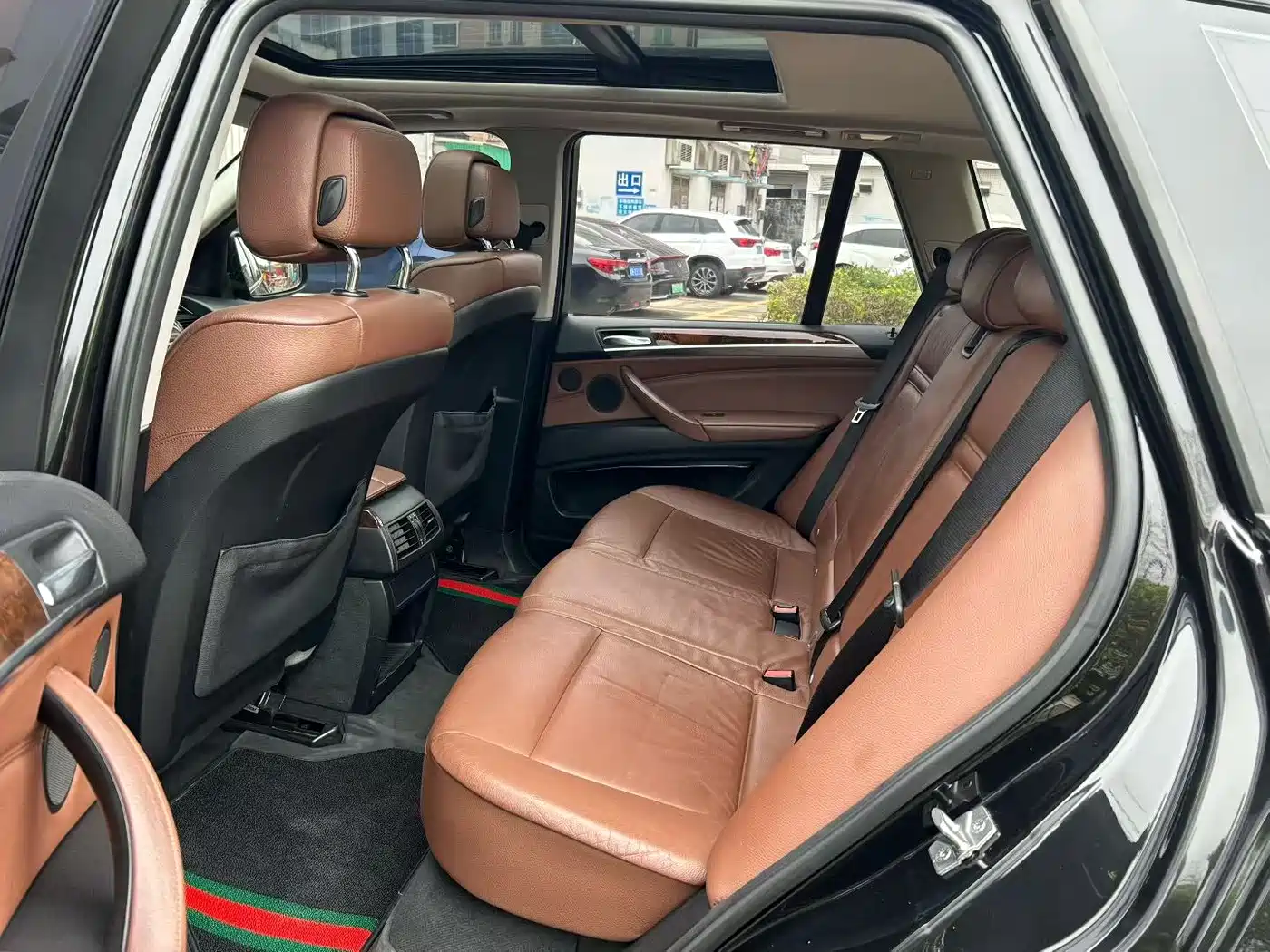BMW X5 (Import) 2011 xDrive35i Leading Edition фото 7