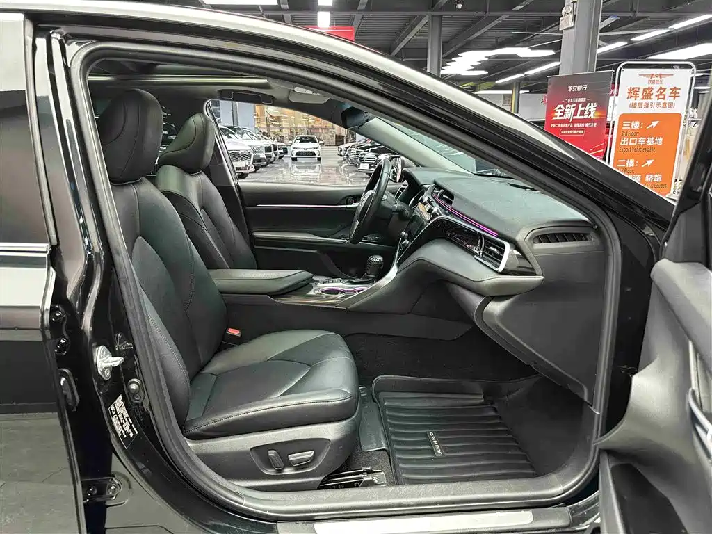 Toyota Camry 2019 2.5G Luxury Edition China VI фото 8