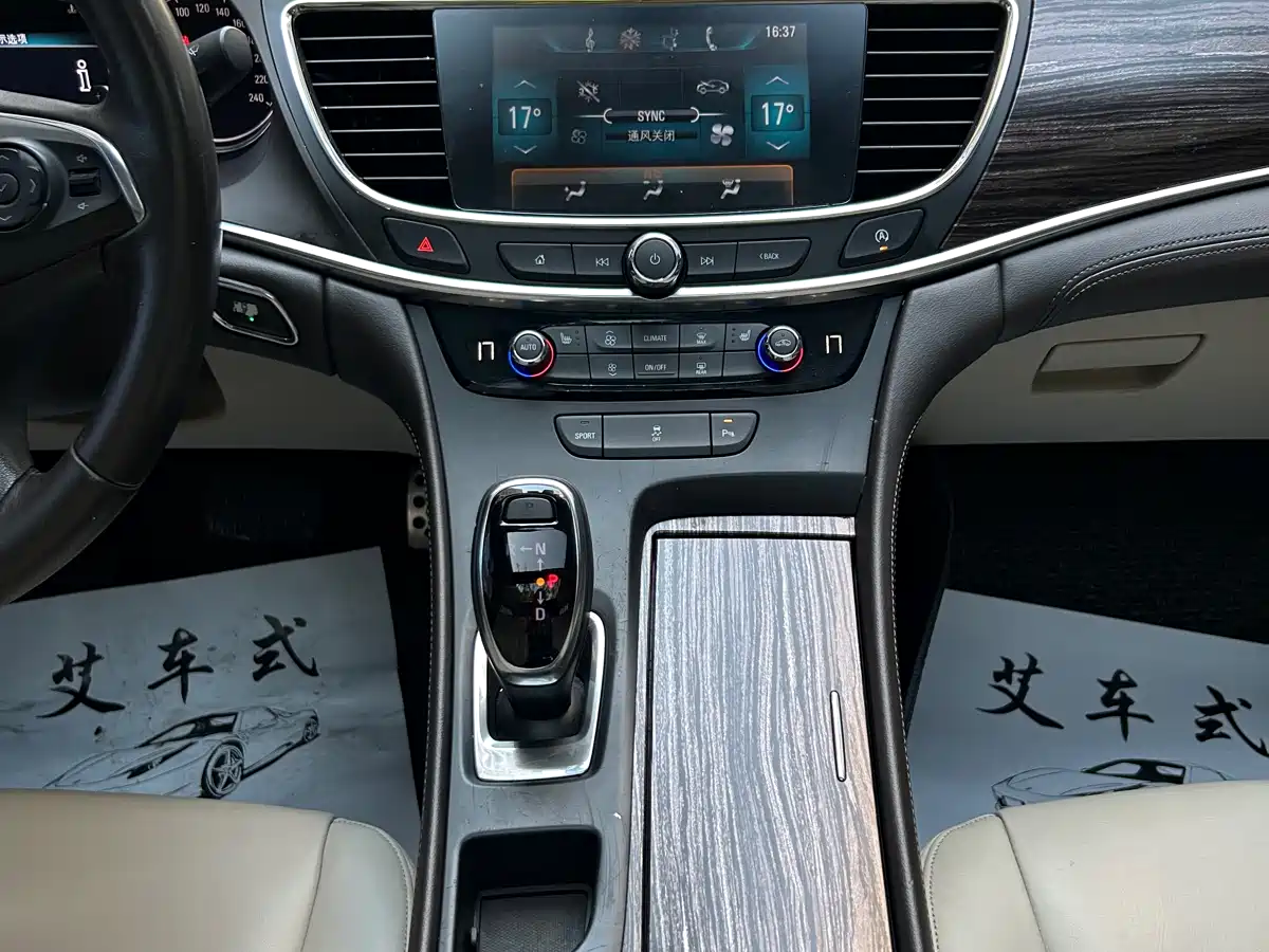 Buick LaCrosse 2016 Facelift 20T Leading фото 12
