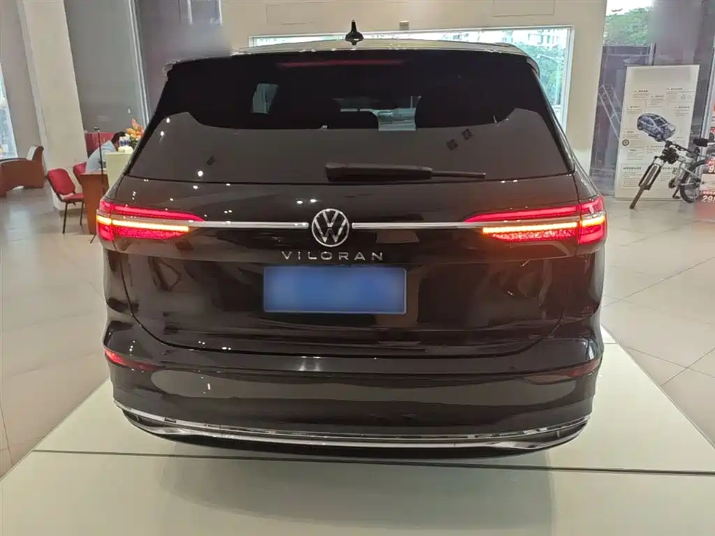 Volkswagen Viloran 2024 380TSI Executive Edition фото 6