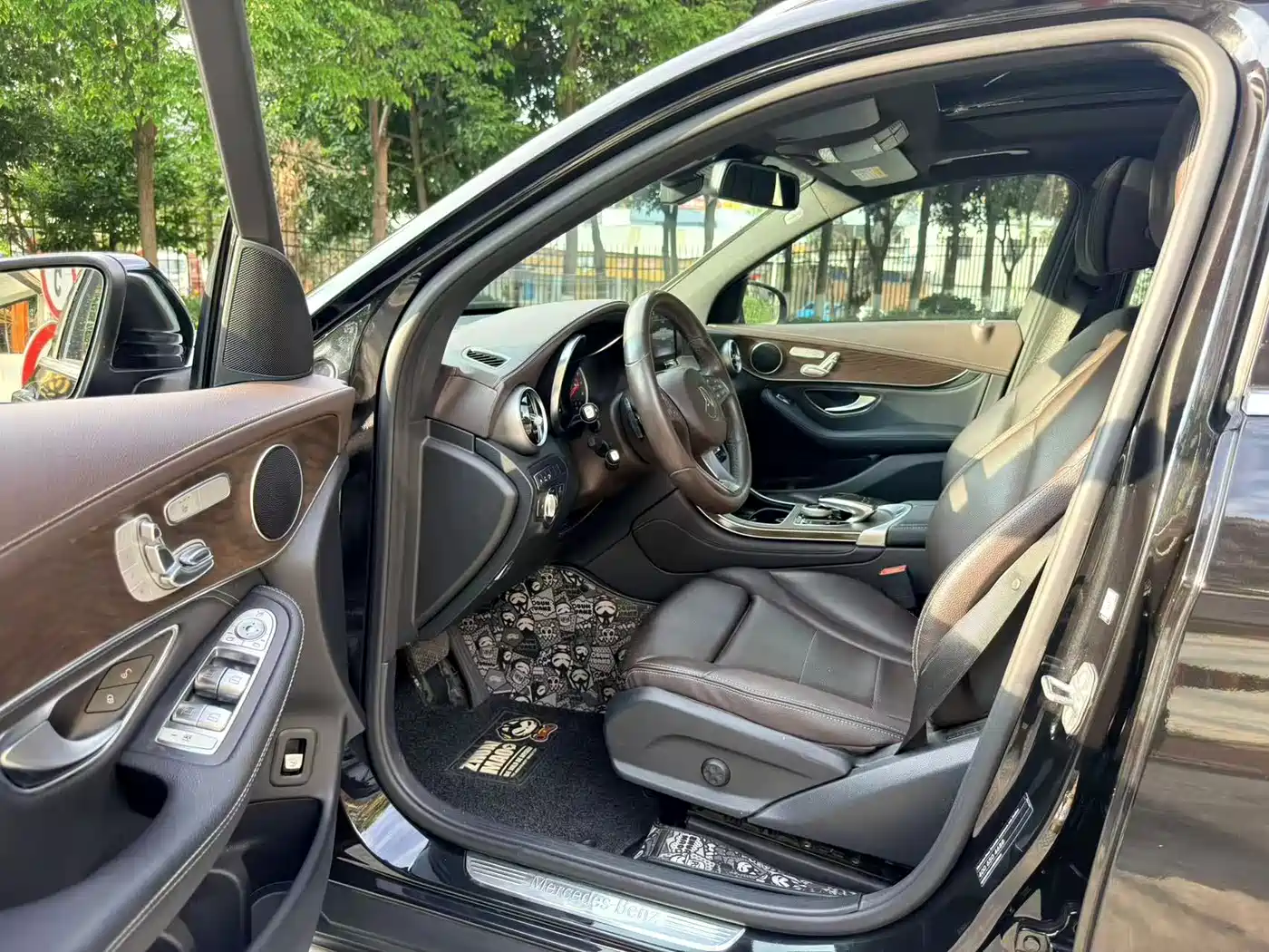 Mercedes-Benz GLC 2018 GLC 300 4MATIC Dynamic фото 8