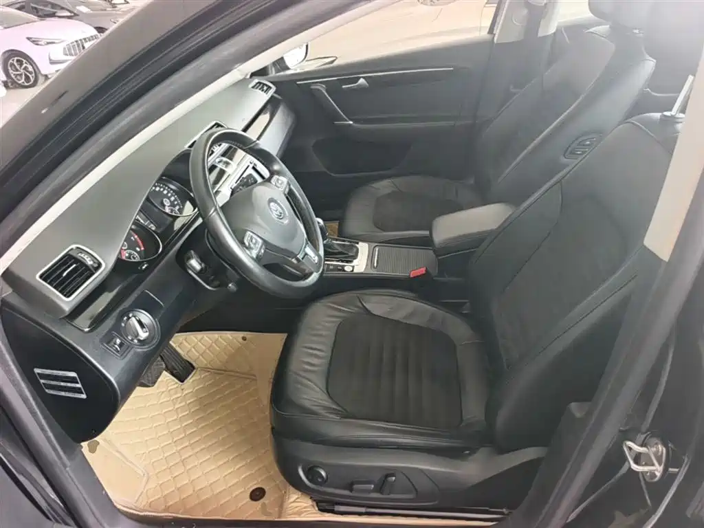 Volkswagen Magotan 2015 Facelift 1.8TSI Luxury фото 15