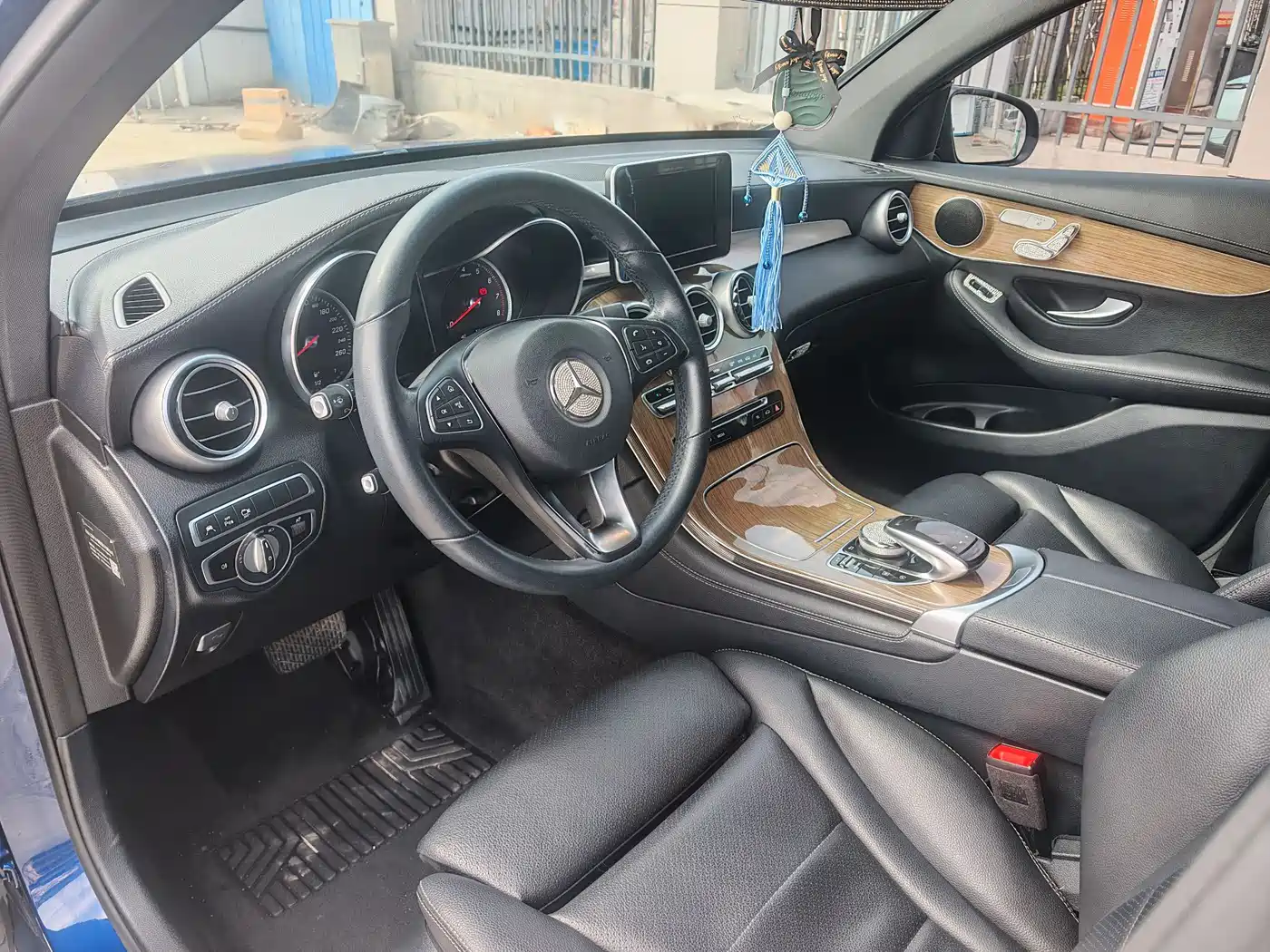 Mercedes-Benz GLC Coupe 2019 GLC 260 4MATIC Coupe SUV фото 3