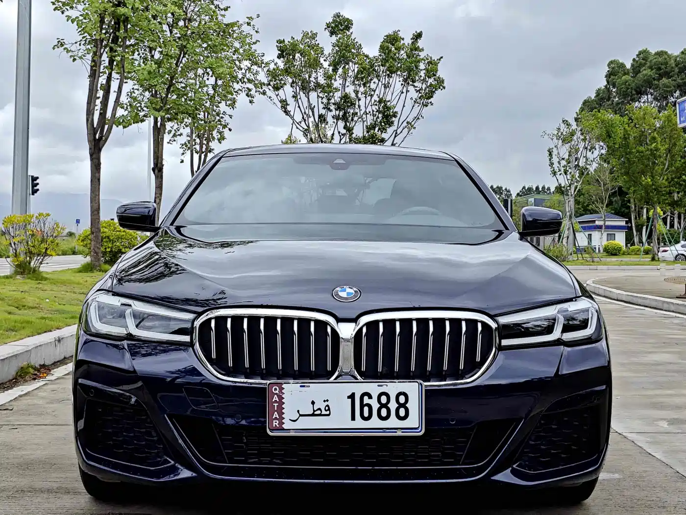 BMW 5 Series 2023 Facelift 530Li Leading M Sport Package фото 2